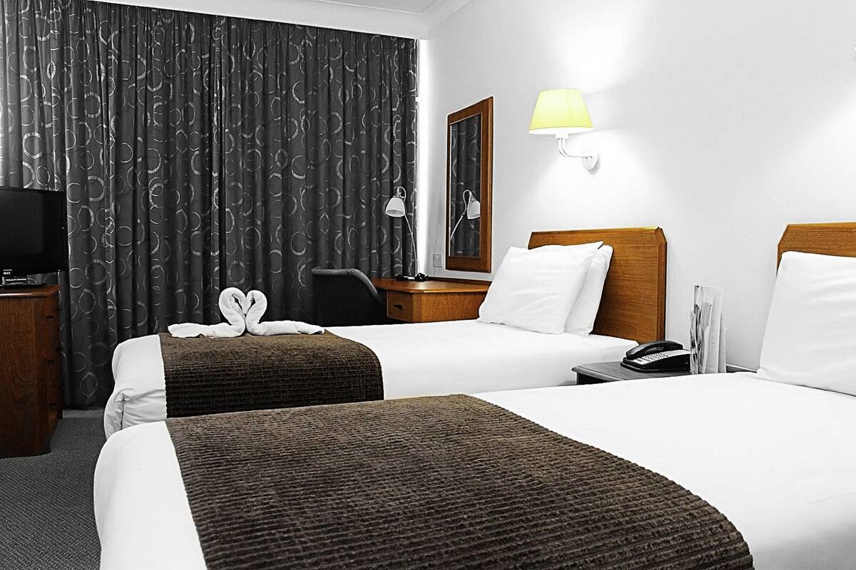 Standard Twin Room | In-room safe, desk, iron/ironing board, cribs (free)