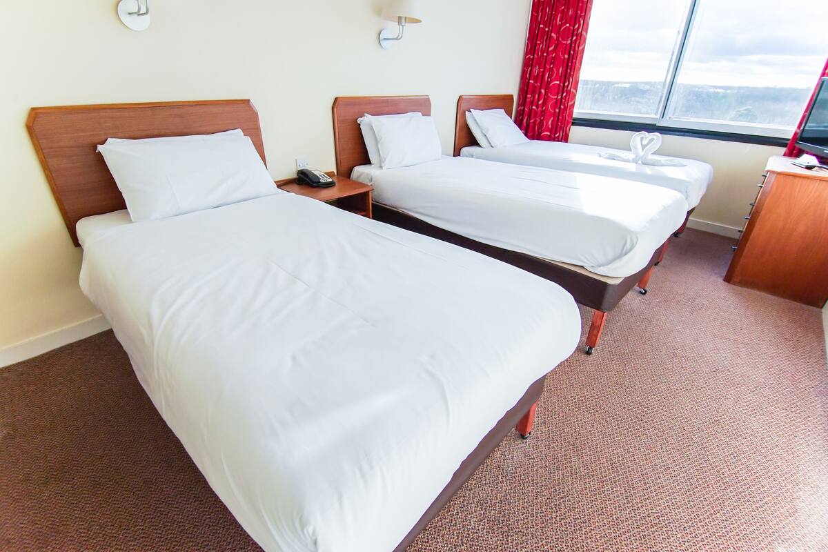 Triple Room | In-room safe, desk, iron/ironing board, cribs (free)