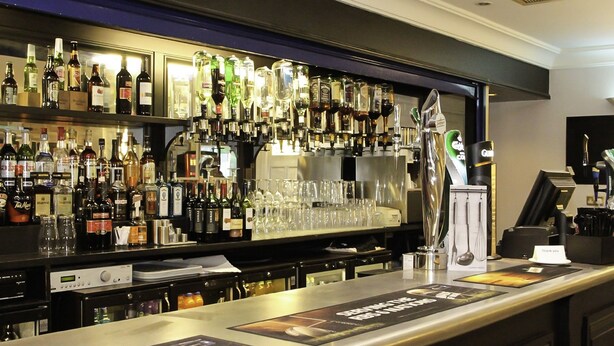 Bar (on property) - Airport Inn Gatwick (Horley)