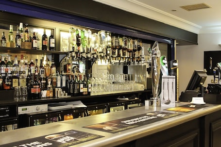 Bar (in loco). Airport Inn Gatwick