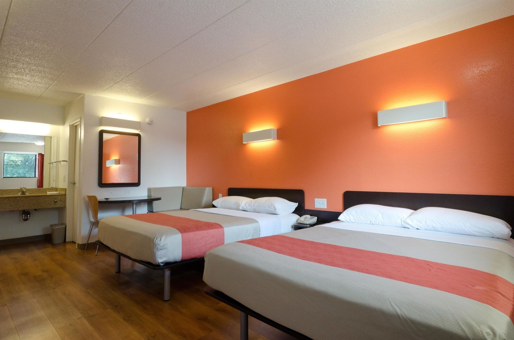 Wi-Fi gratuit, draps fournis