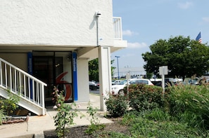 Entrée de l’hébergement