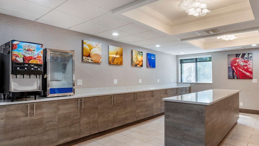 Comfort Inn Near Greenfield Village