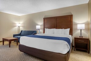 Desk, laptop workspace, blackout curtains, soundproofing - Comfort Inn Near Greenfield Village (Dearborn)