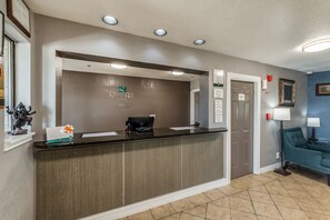 Mostrador para check-in y check-out