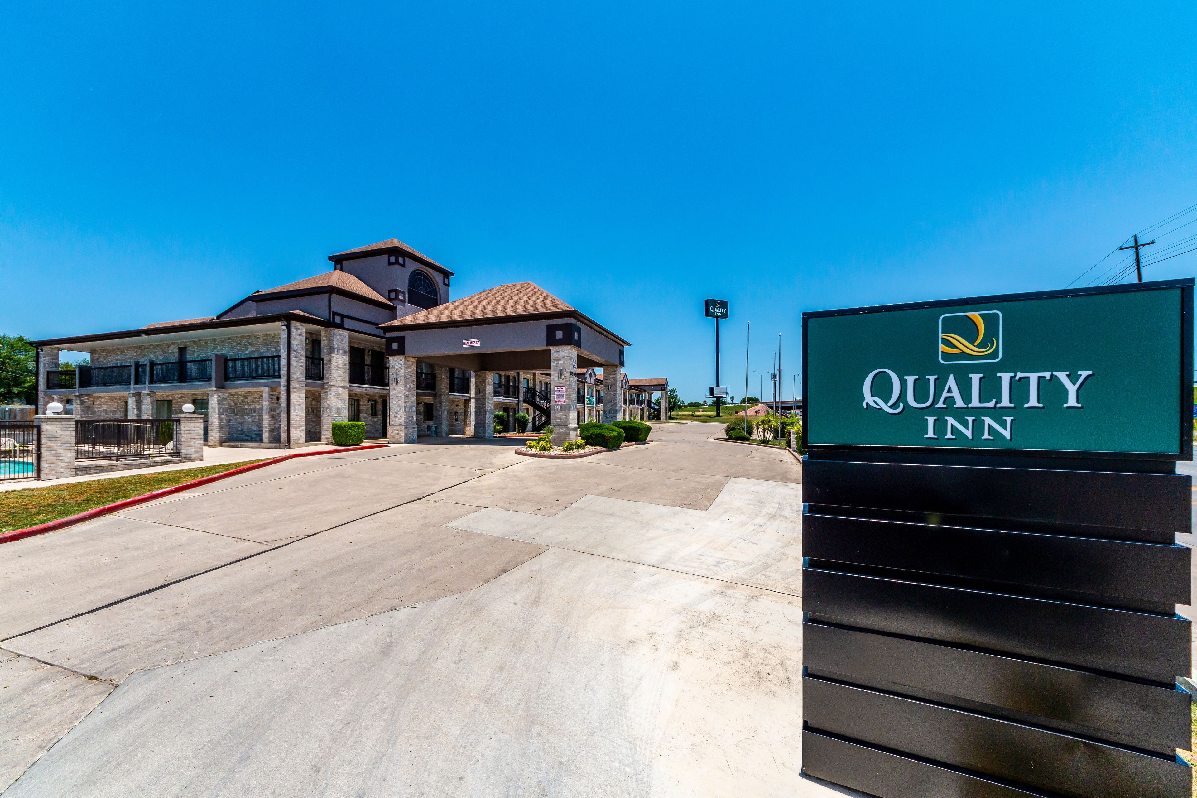 Foto - Quality Inn I-10 East near Frost Bank Center