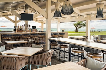 6 restaurants; breakfast, lunch, dinner, and brunch served at Sheraton Kauai Coconut Beach Resort