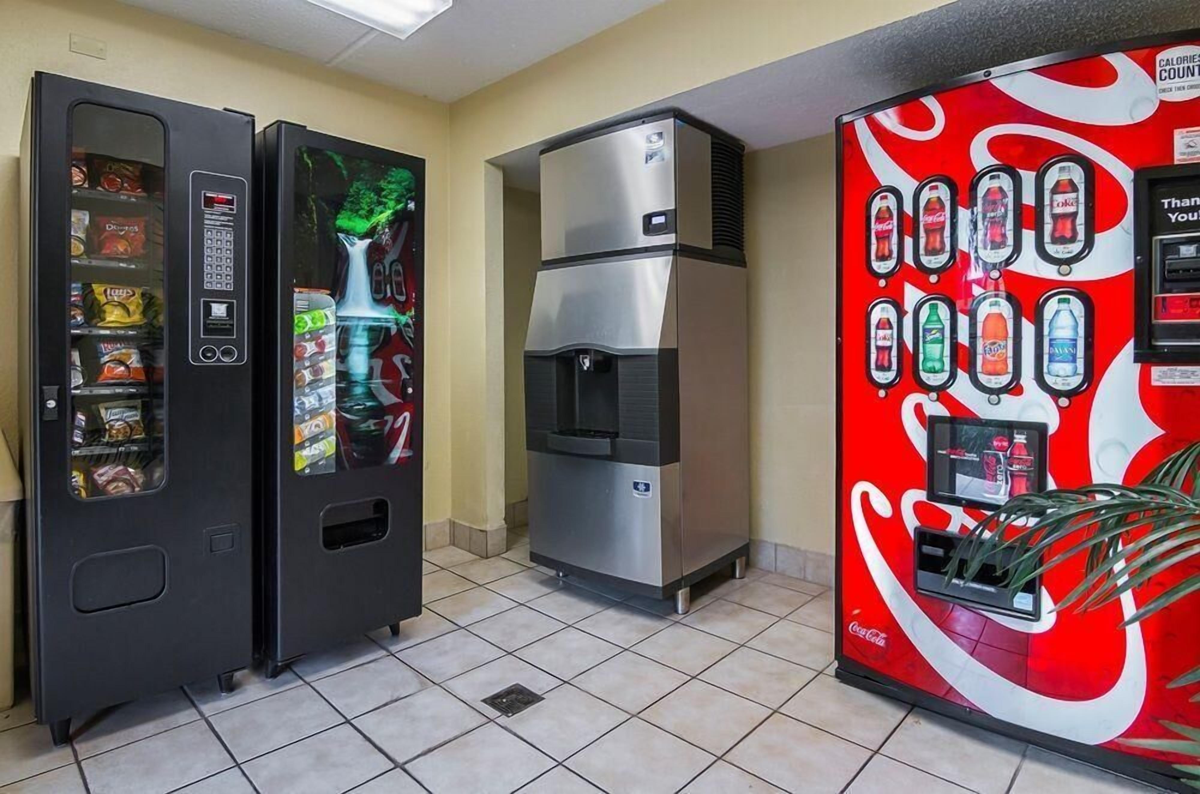 숙박 시설 내 편의 시설/서비스