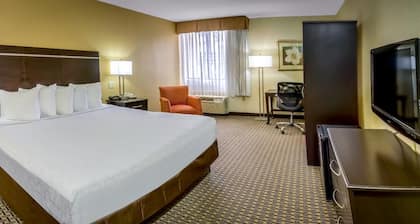 Midpointe Hotel by Rosen Hotels and Resorts