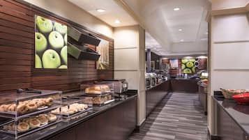 Desayuno buffet incluido todos los días