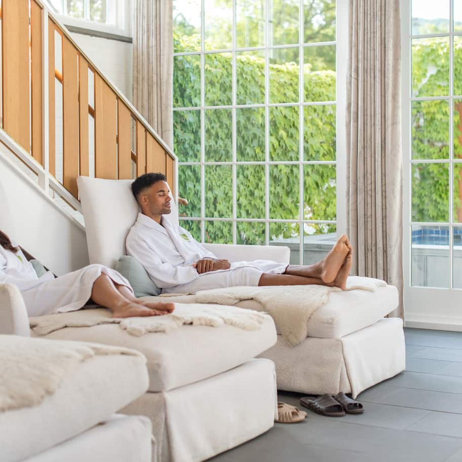 Sauna, hot tub, steam room, body treatments, aromatherapy