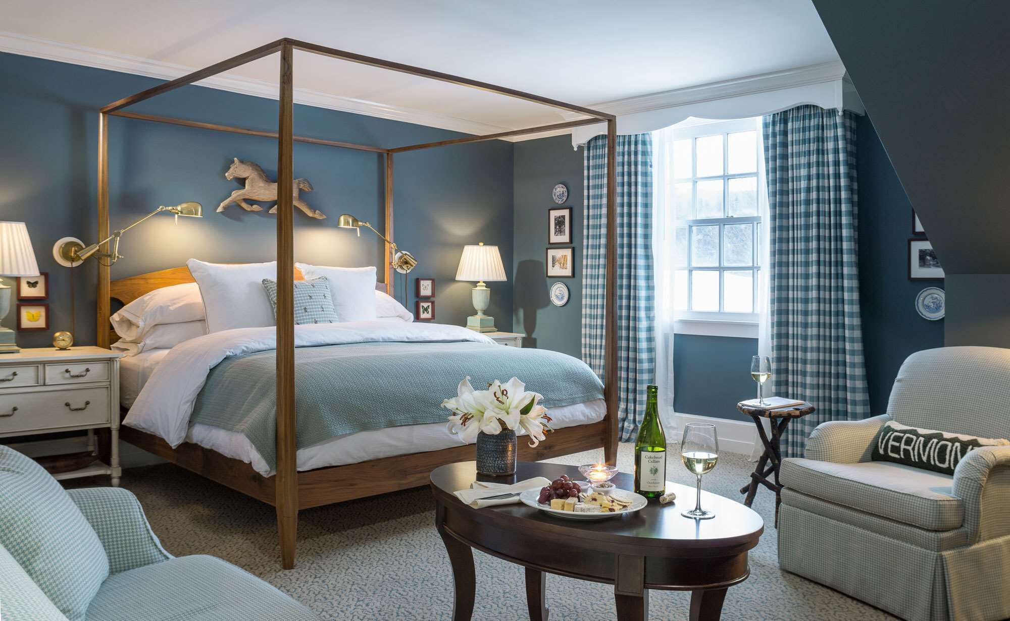 room (collection king w/ sofabed) | premium bedding, pillow-top beds, minibar, in-room safe