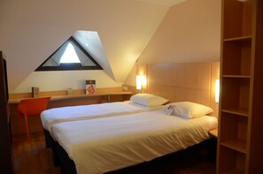 Standard Room, 2 Single Beds