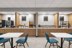 Tägliches Frühstücksbuffet gegen Gebühr