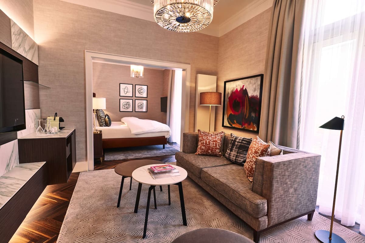 junior suite | hypo-allergenic bedding, minibar, in-room safe, desk