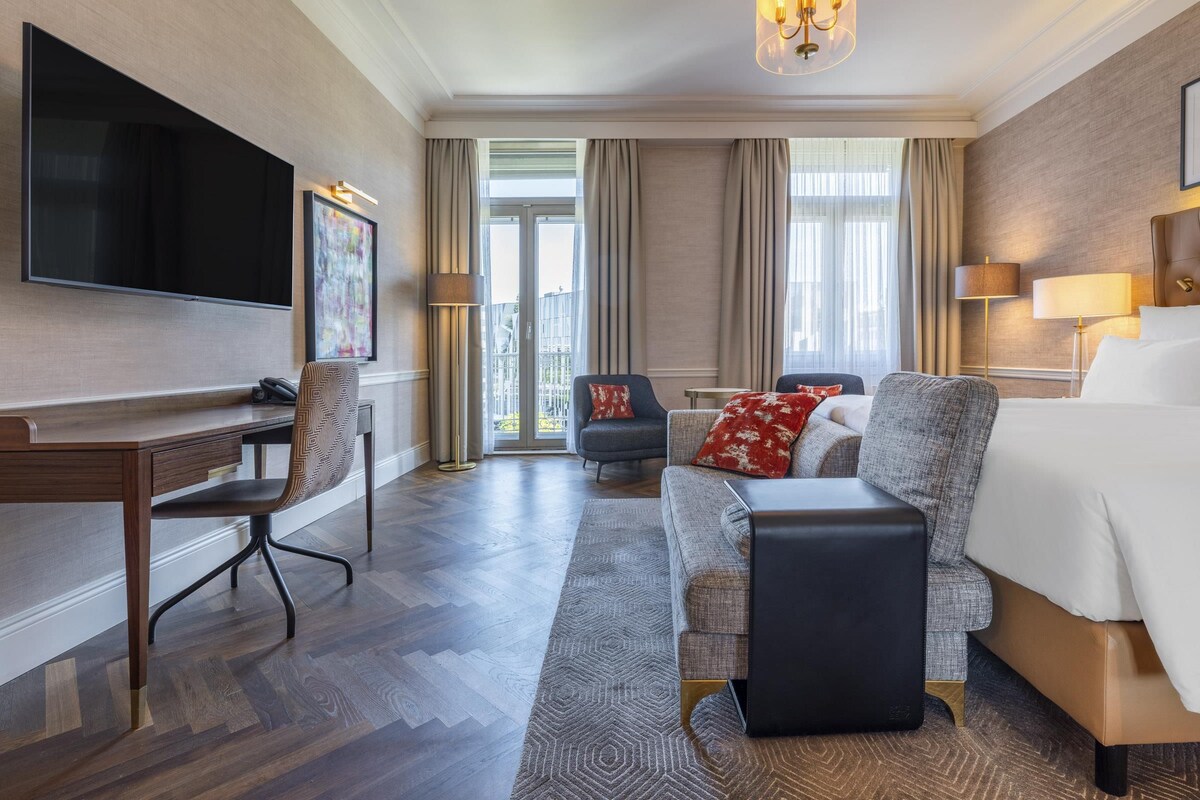 Habitación doble Deluxe (Grand) | Ropa de cama hipoalergénica y minibar 