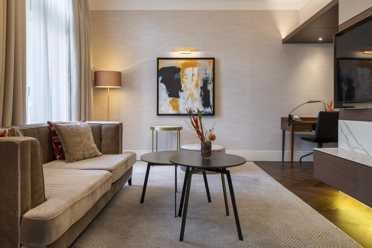 Suite junior | Ropa de cama hipoalergénica y minibar 
