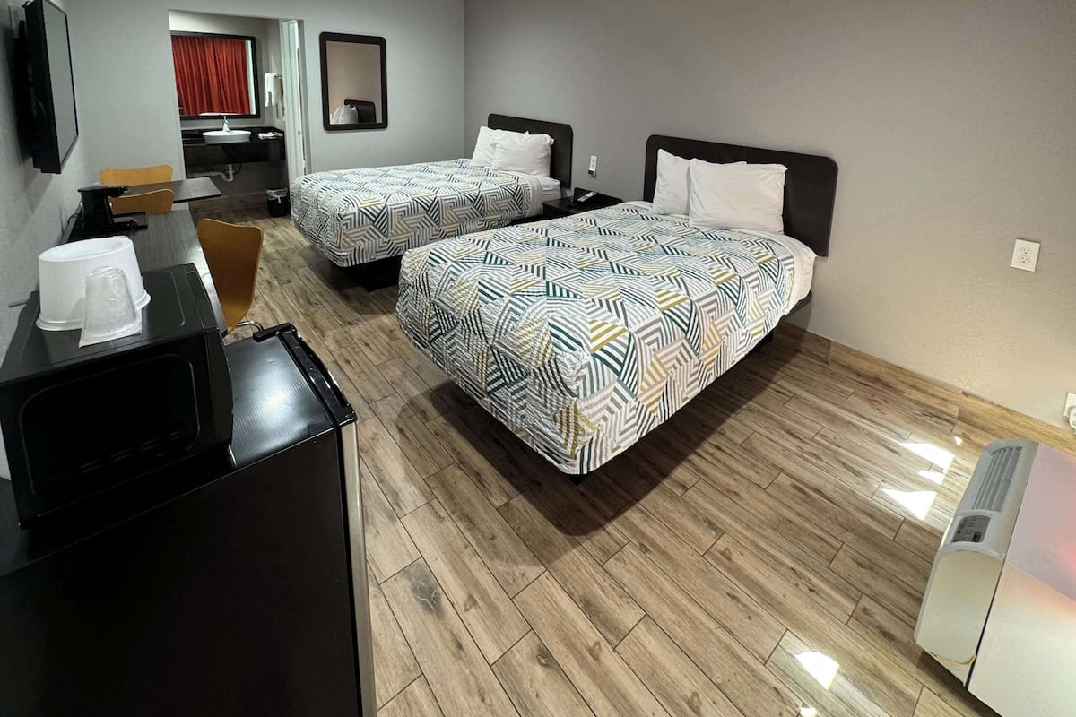 Free WiFi, bed sheets