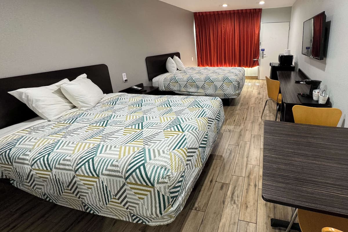 Free WiFi, bed sheets