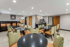 Free daily buffet breakfast - Quality Inn Merriam Kansas City (Mission)