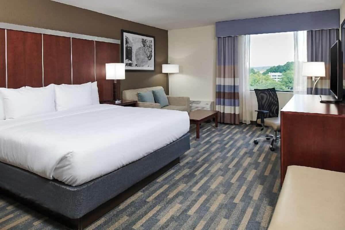 In-room safe, blackout drapes, cribs/infant beds, free WiFi