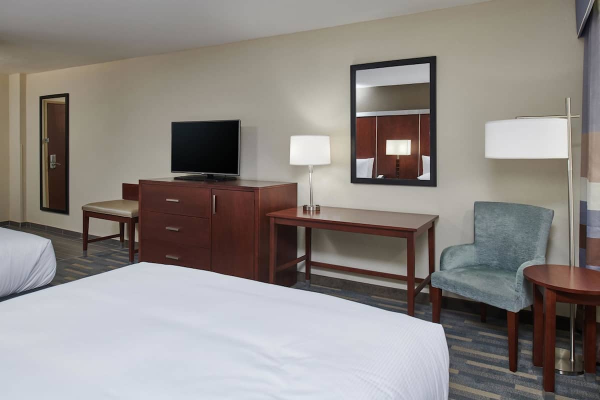 In-room safe, blackout drapes, cribs/infant beds, free WiFi