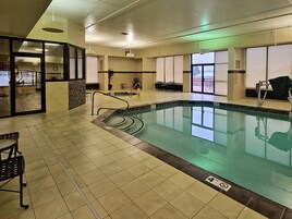 Una piscina techada