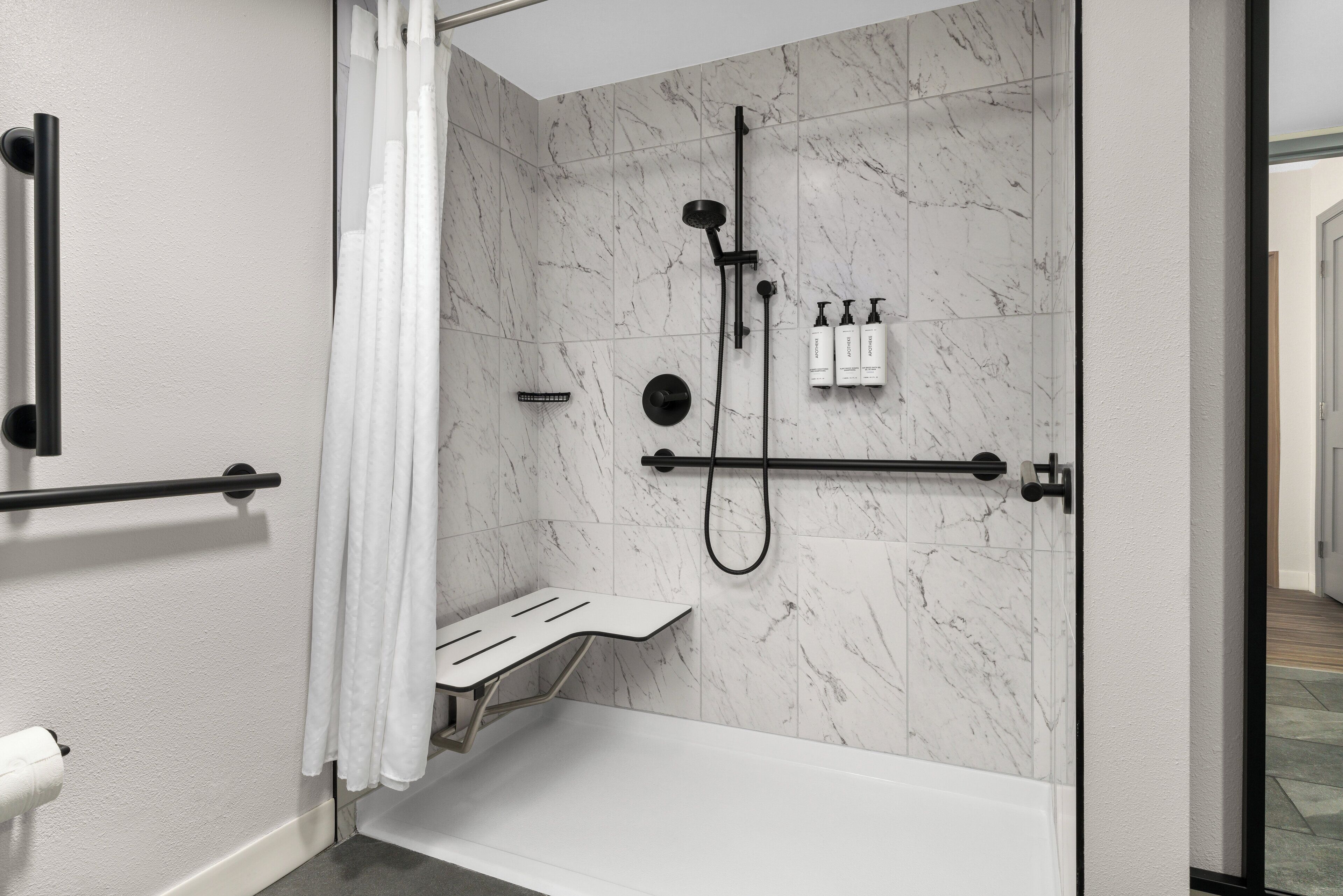 Photo - Crowne Plaza Virginia Beach Town Center by IHG