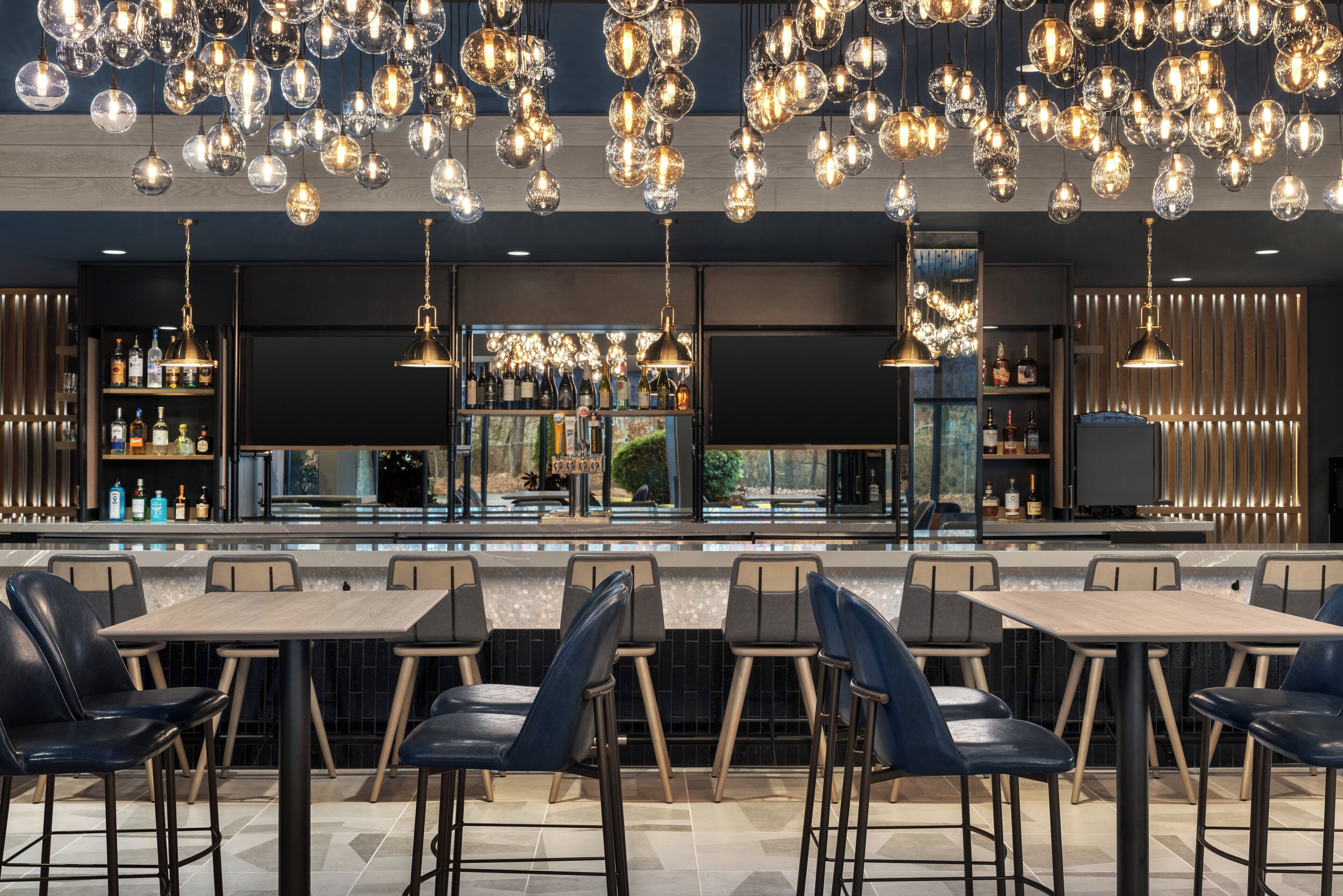 Breakfast and dinner served