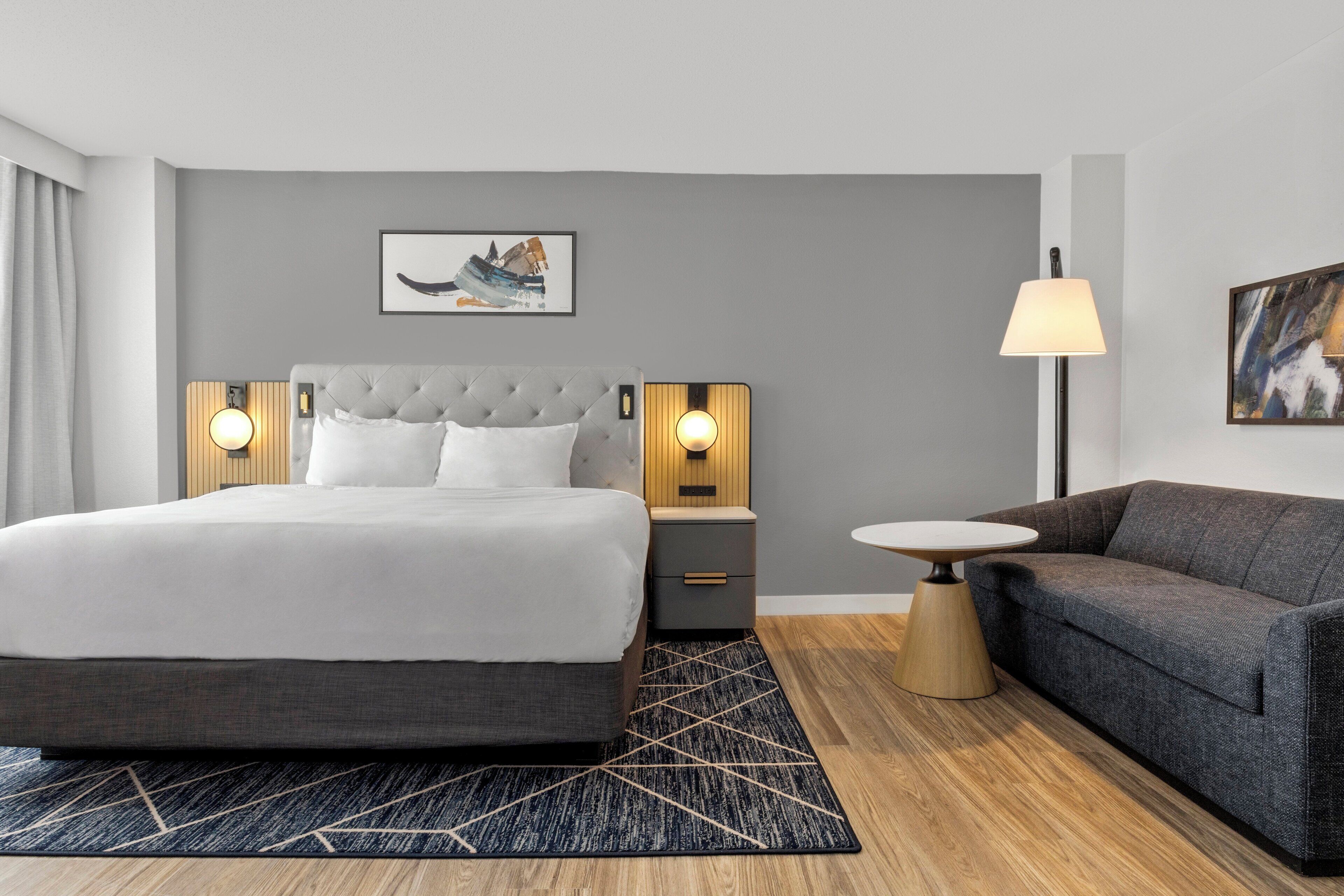 Premium bedding, in-room safe, desk, blackout drapes