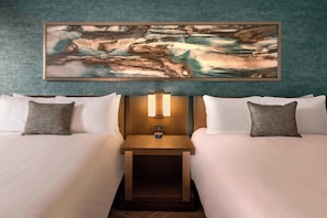 Premium bedding, in-room safe, individually decorated