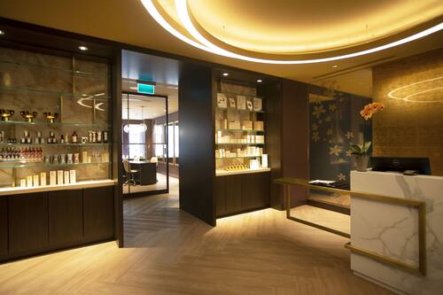 Couples treatment room(s), body treatments, hot stone massages