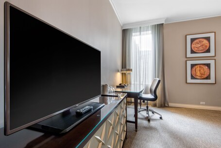 The Omni King Edward Hotel - Image 13