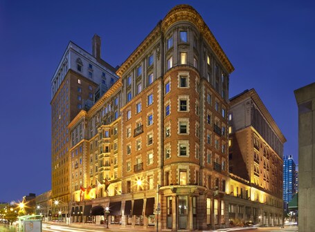 The Omni King Edward Hotel - Image 2