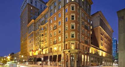 The Omni King Edward Hotel