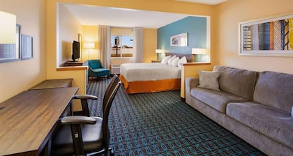 AmericInn by Wyndham Minot