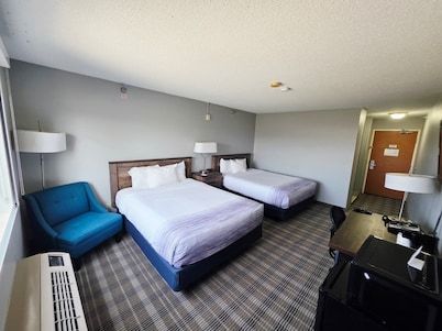 AmericInn by Wyndham Minot