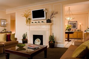 Executive lounge - The Biltmore Los Angeles (Los Angeles)