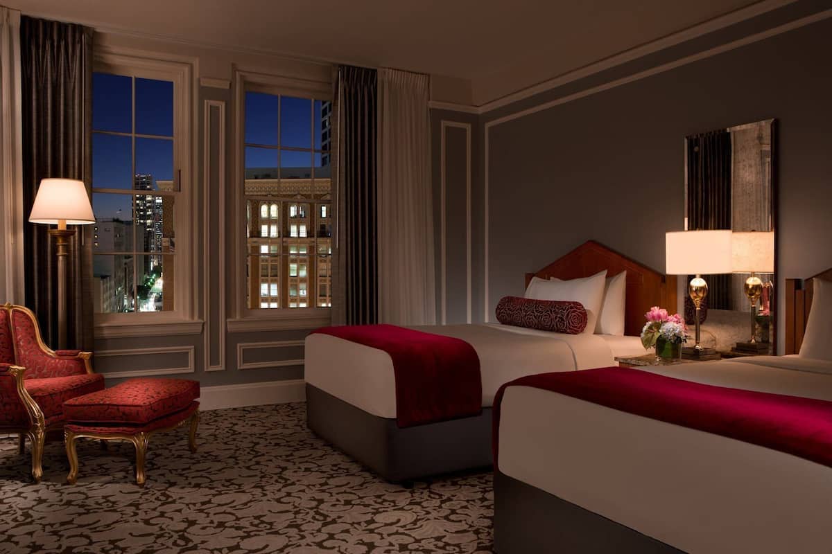 Hypo-allergenic bedding, down comforters, in-room safe, desk