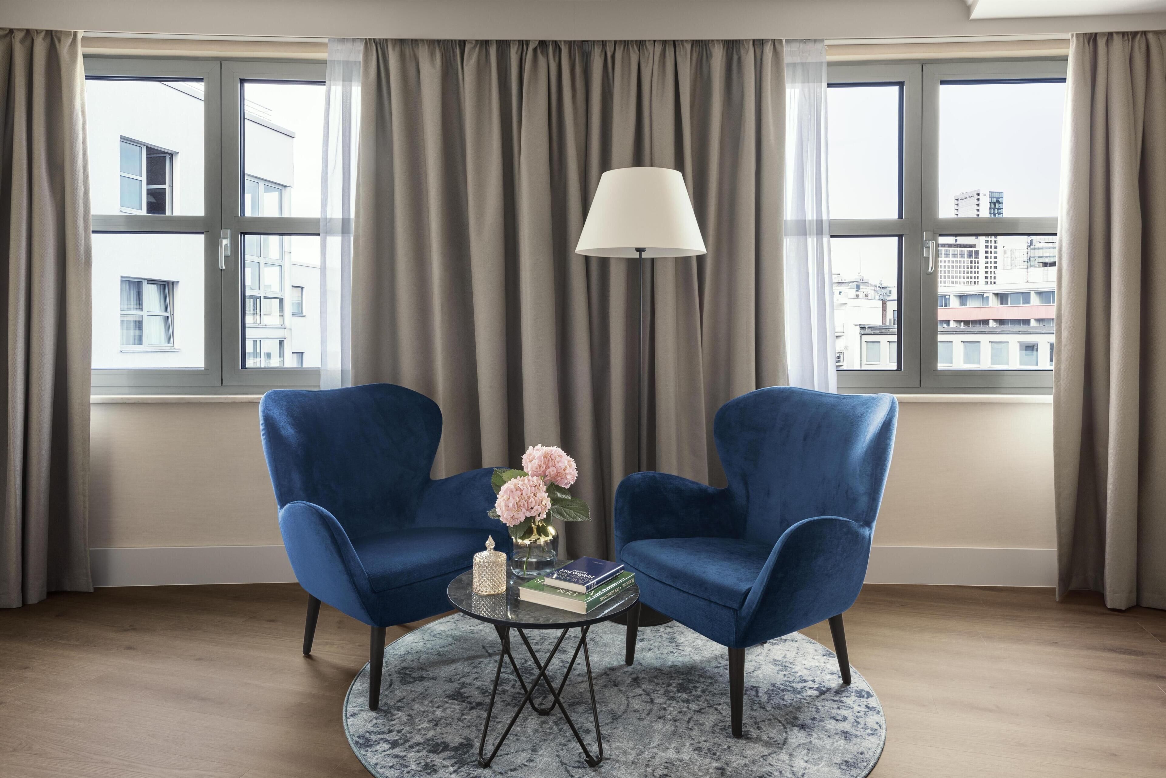 1 bedroom, hypo-allergenic bedding, minibar, in-room safe