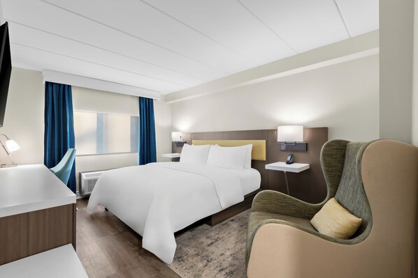 Suite, 1 King Bed | In-room safe, individually decorated, individually furnished, desk