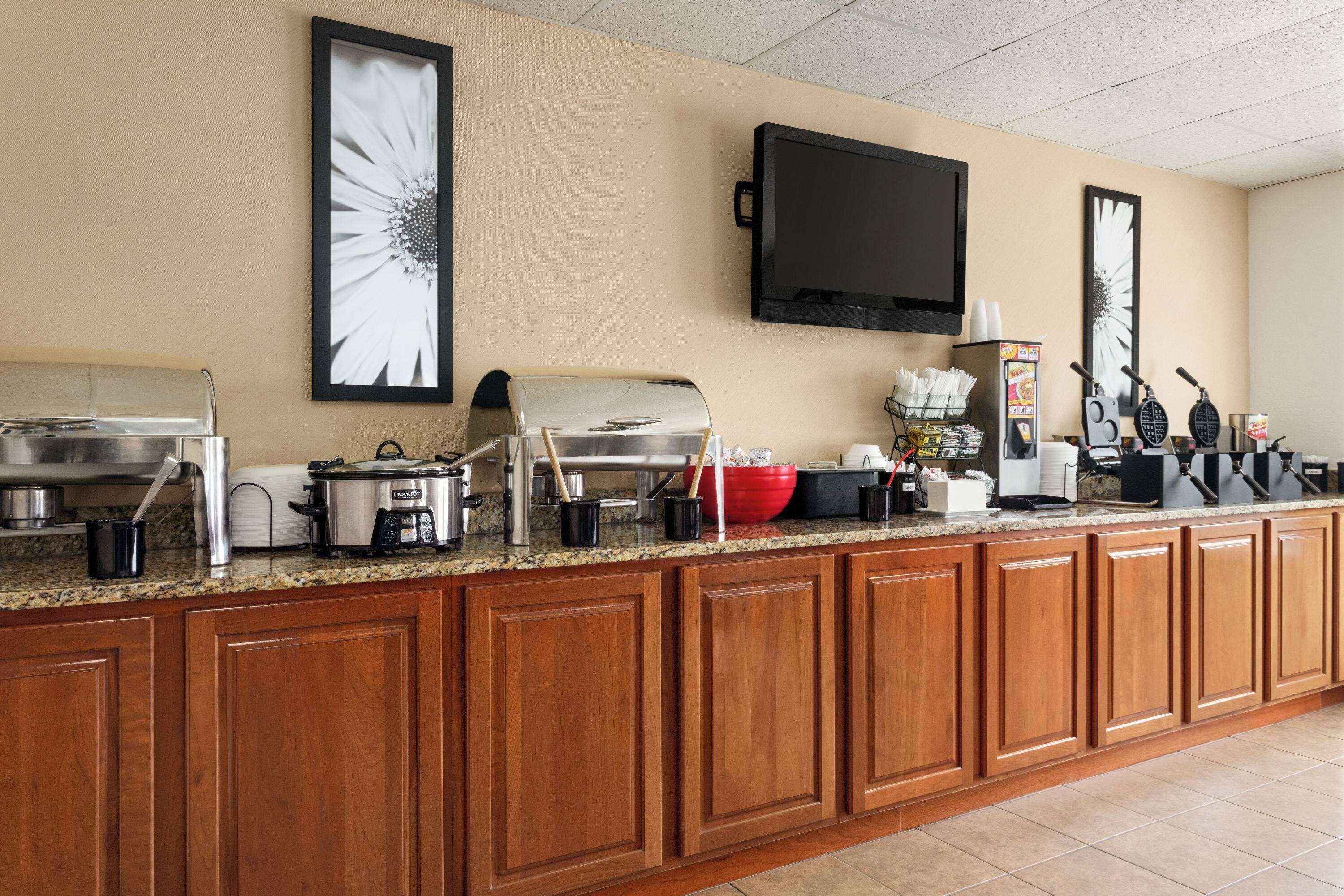 free daily on-the-go breakfast