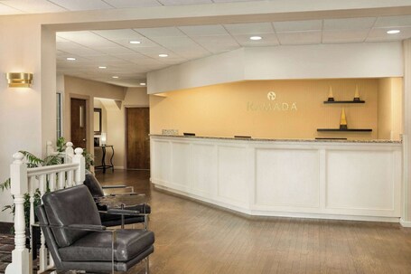 Ramada by Wyndham Pigeon Forge North - Image 9