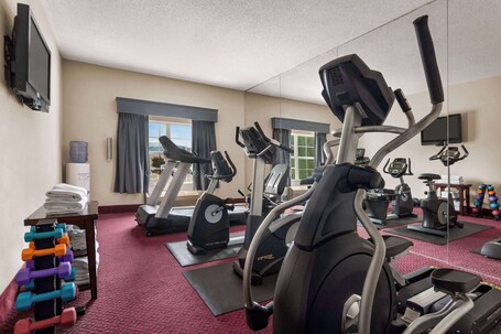 Ramada by Wyndham Pigeon Forge North - Image 11