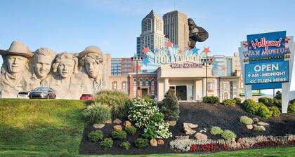 Ramada by Wyndham Pigeon Forge North