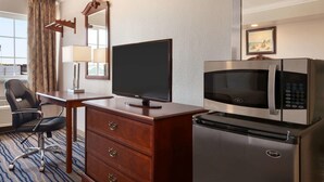 Unclassified image, 4 of 24, button - Days Inn by Wyndham Eureka CA (Eureka)