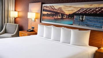 Pillowtop-Betten, Schreibtisch, laptopgeeigneter Arbeitsplatz