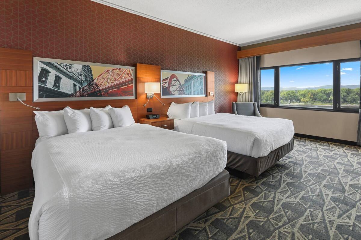 room, 2 queen beds, non smoking (pet friendly) | 1 bedroom, pillow-top beds, desk, laptop workspace