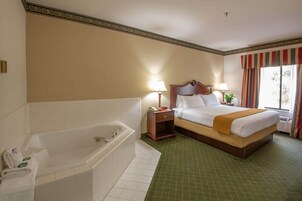 Standard Room, 1 King Bed, Jetted Tub (King Jacuzzi) | In-room safe, desk, laptop workspace, iron/ironing board