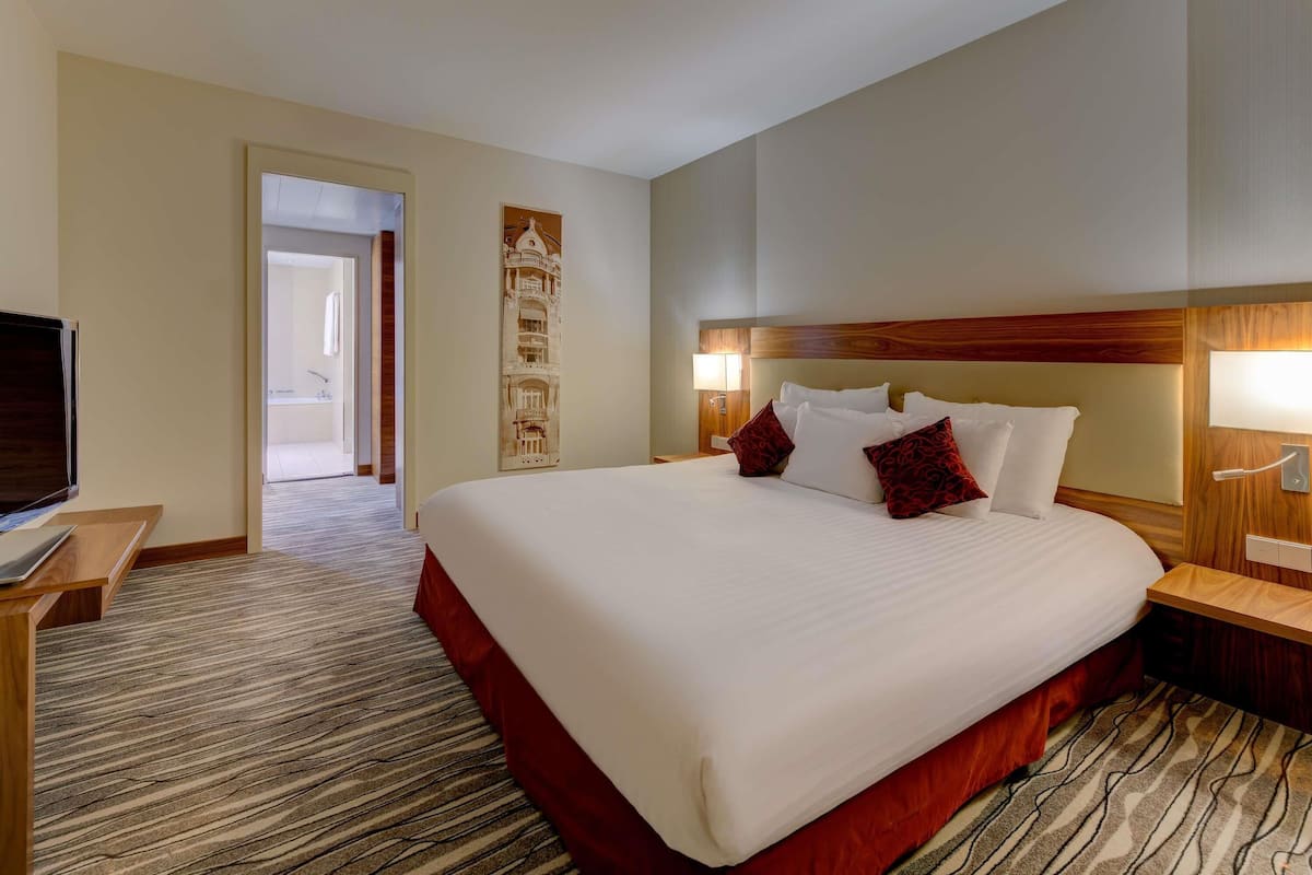 Junior Suite, 1 King Bed